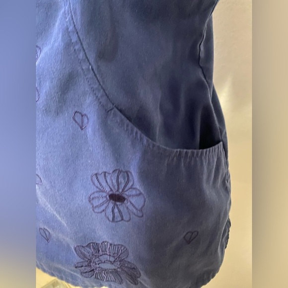 Cherokee Women’s Scrub Top Workwear Blue Size XS - Picture 2 of 6